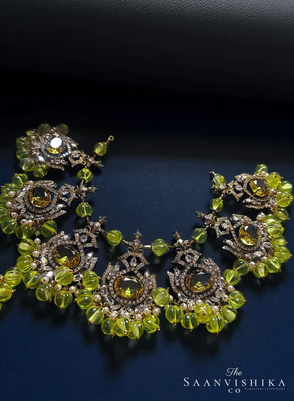 Sage_Green_Alloy_Blend_Victorian_Beads_Necklace_Set_For_Women