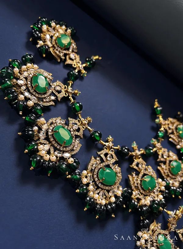 Dark_Green_Alloy_Victorian_Beads_Necklace_With_Earrings_For_Women
