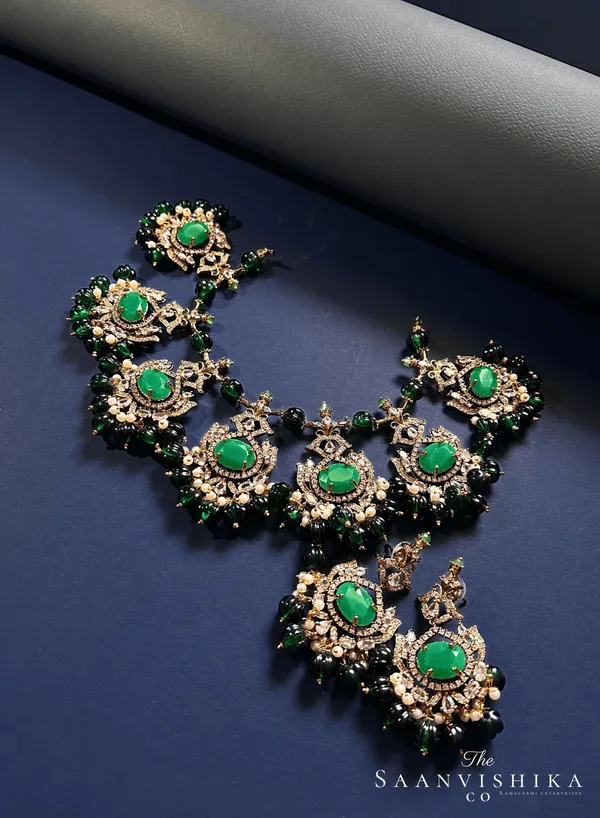 Dark_Green_Alloy_Victorian_Beads_Necklace_With_Earrings_For_Women