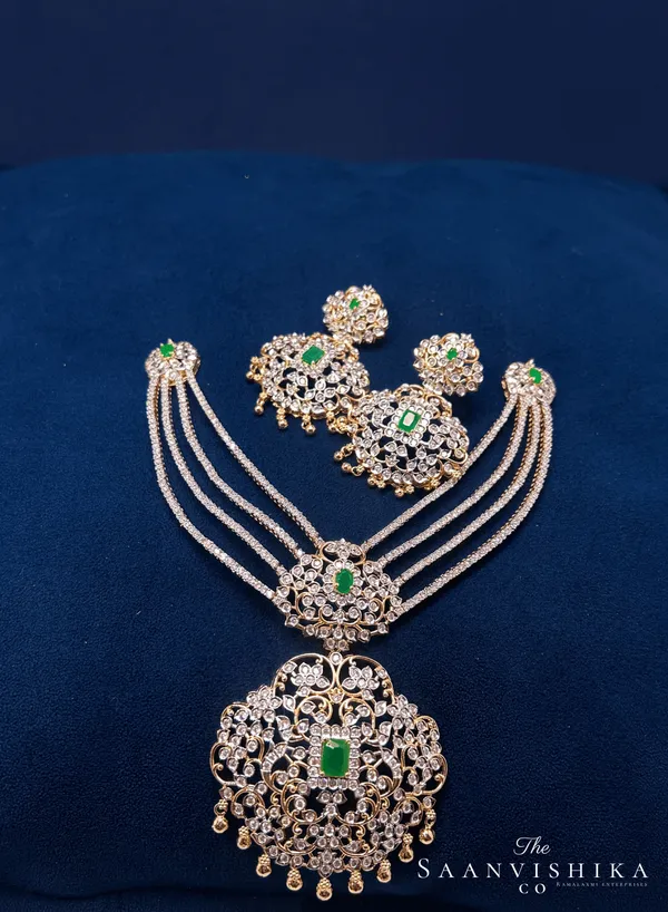 Multicolor_Alloy_Emerald_Rani_Necklace_With_Earrings_For_Women
