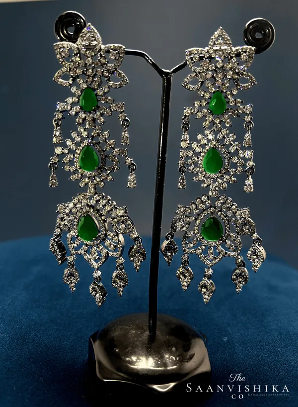 Green_Alloy_5_Layer_Victorian_Diamond_Necklace_With_Earrings_For_Women