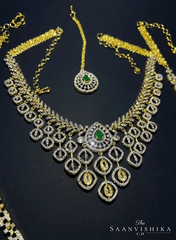Multicolor_Alloy_Diamond_Haram_Tikka_Bridal_Combo_Set_For_Women