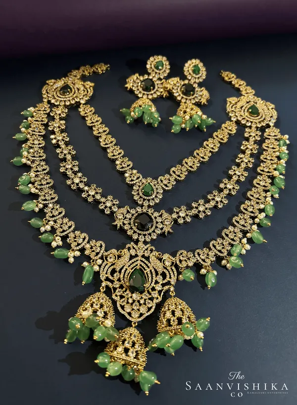 Green_Alloy_Triple_Gemstone_Beads_Diamond_Necklace_For_Women