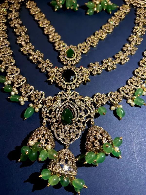 Green_Alloy_Triple_Gemstone_Beads_Diamond_Necklace_For_Women