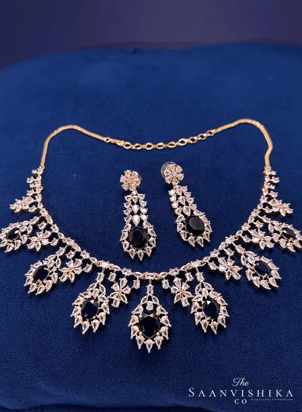 Black_Alloy_Blend_Hexagonal_Gem_Diamond_Necklace_With_Earrings_For_Women