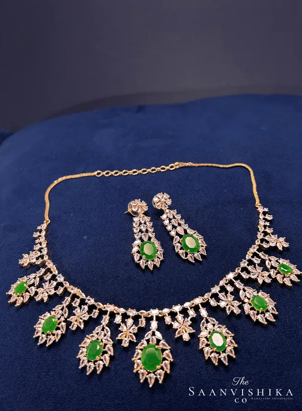 Green_Alloy_Blend_Hexagonal_Gem_Diamond_Necklace_With_Earrings_For_Women