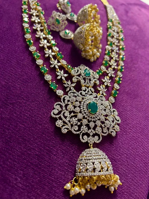 Green_Alloy_Flower_Pendant_Necklace_With_Jhumki_Earrings_For_Women