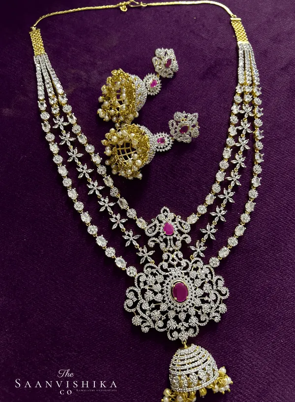 Red_Alloy_Jhumki_Flower_Pendant_Diamond_Necklace_With_Earrings_For_Women