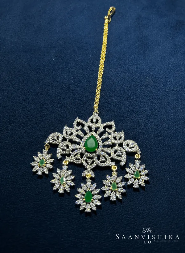 Green_Alloy_Floral_Diamond_Maang_Tikka_For_Women