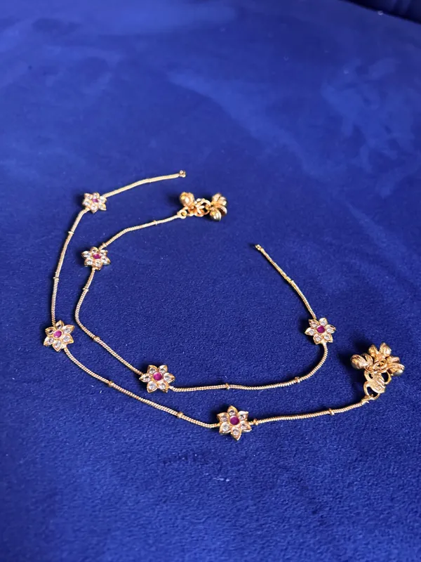 Golden_Alloy_Jasmine_Floral_Anklet_For_Women