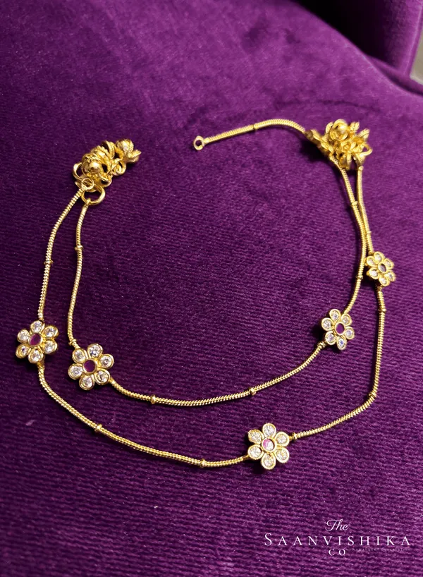 Golden_Alloy_Floral_Anklet_For_Women