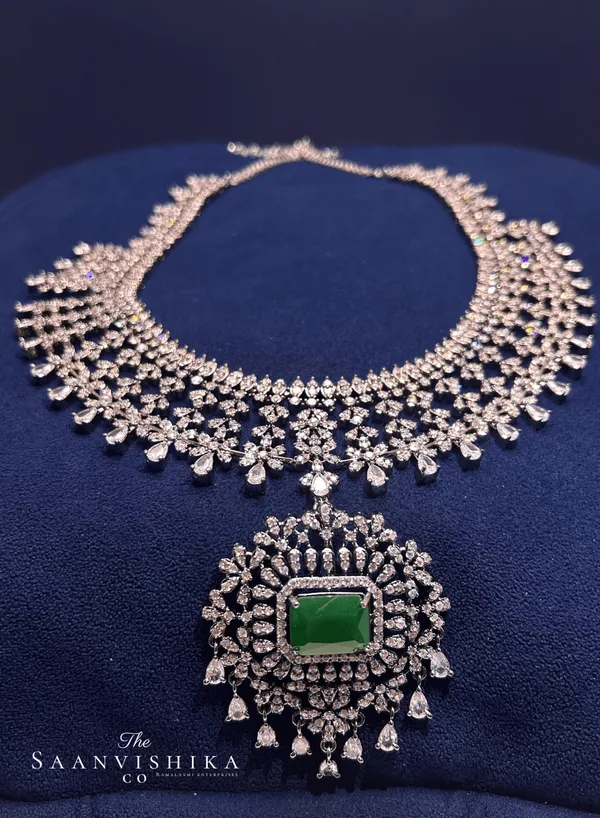 Green_Alloy_Detachable_Pendant_Diamond_Necklace_With_Earrings_For_Women