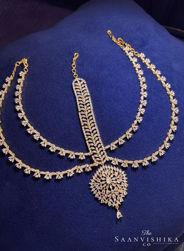 Golden_Alloy_Bridal_Maang_Tikka_For_Women
