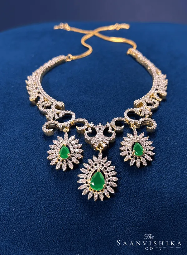 Modern_Triple_Gemstone_Hexa_Necklace_Emerald