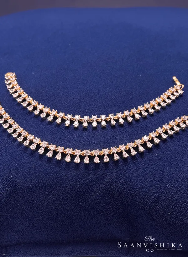 Golden_Alloy_Crystal_Diamond_Replica_Earchain_For_Women
