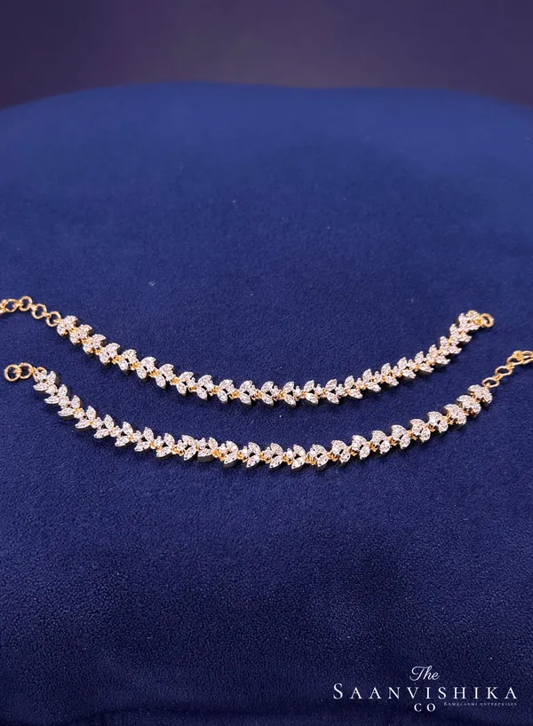 Golden_Alloy_Leaf_Diamond_Replica_Long_Earchain_For_Women