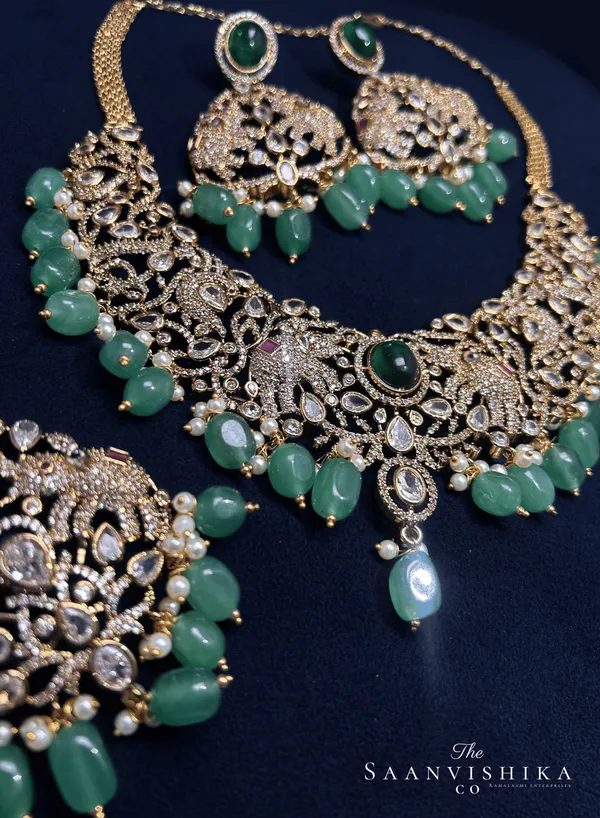 Green_Alloy_Blend_Victorian_Elephant_Detachable_Bead_Necklace_For_Women