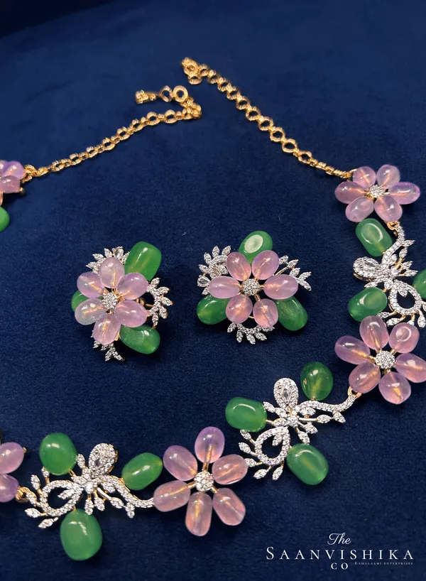 Floral_Natural_Beads_Necklace