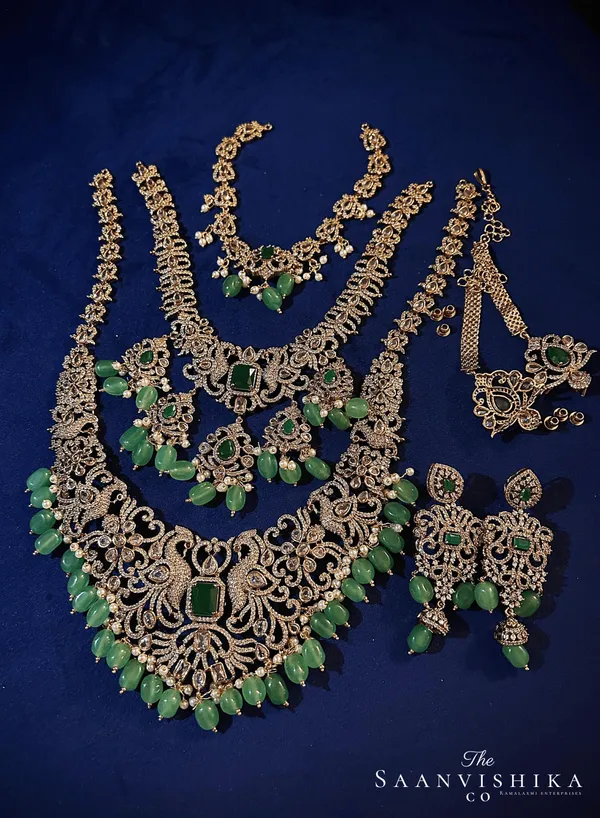 Green_Alloy_Blend_Peacock_Detachable_Bridal_Jewellery_Set_For_Women