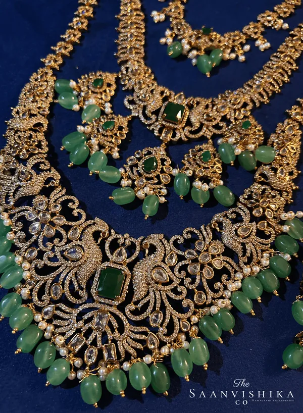 Green_Alloy_Blend_Peacock_Detachable_Bridal_Jewellery_Set_For_Women