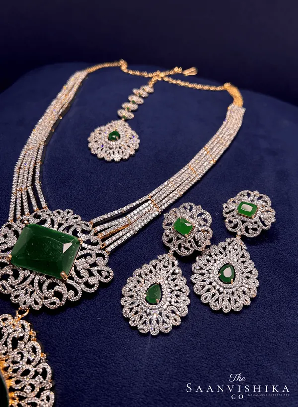 Multicolor_Alloy_Uncut_Emerald_Diamond_Replica_Haram_Set_For_Women
