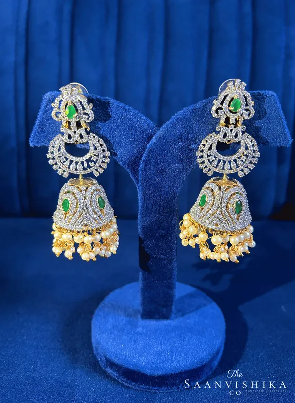 Grand_Designer_Pearls_Jhumka_Earrings
