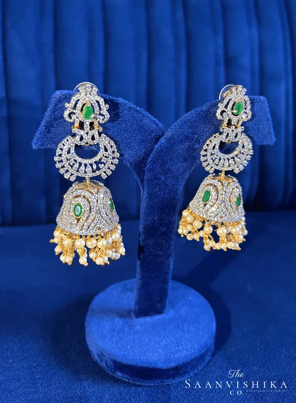 Grand_Designer_Pearls_Jhumka_Earrings