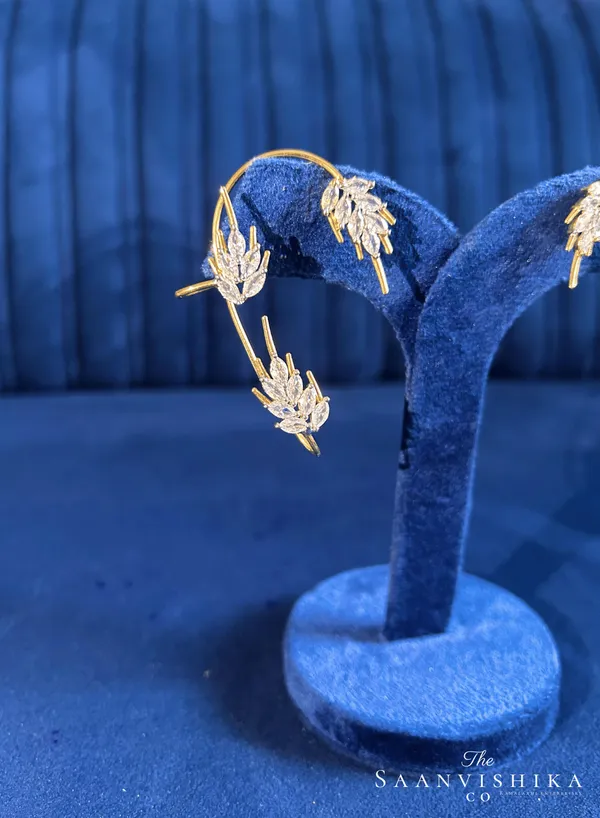 Golden_Alloy_Cz_Diamond_Earcuffs_For_Women