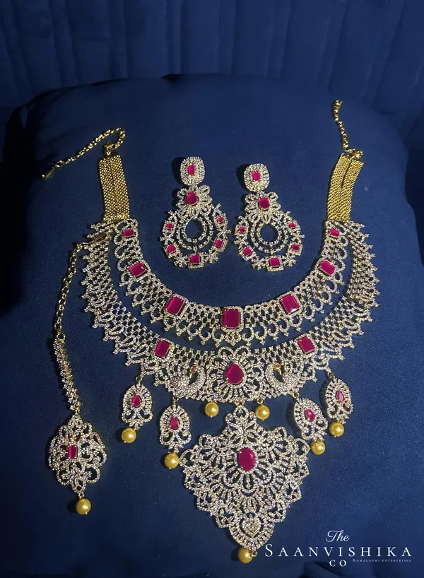 Red_Alloy_5-In-1_Bridal_Necklace_Set_For_Women