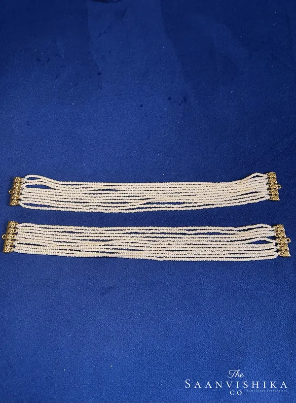 White_Alloy_Pearl_Earchain_For_Women