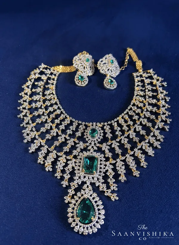 Sea_Green_Alloy_Bridal_Triple_Gemstone_Cz_Diamond_Necklace_Set_For_Women