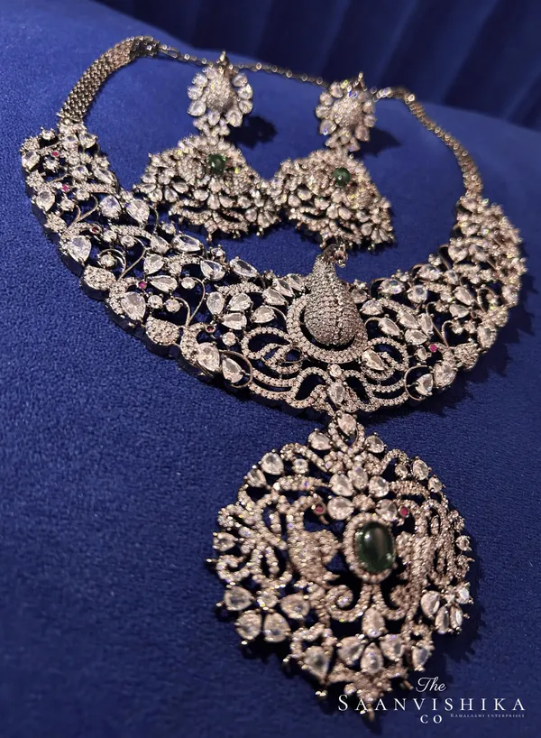 Green_Alloy_Blend_Victorian_Peacock_Detachable_Pendant_Necklace_Set_For_Women