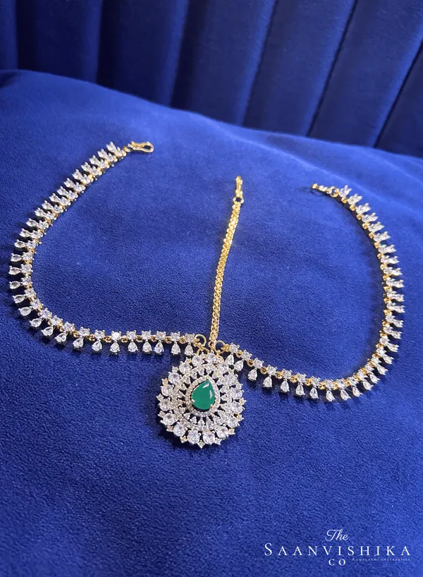 Green_Alloy_Droplet_Diamond_Chain_Maang_Tikka_For_Women