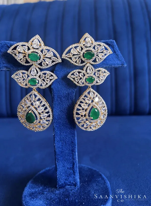 Green_Alloy_Blend_Dual_Star_Droplet_Drop_Earrings_For_Women