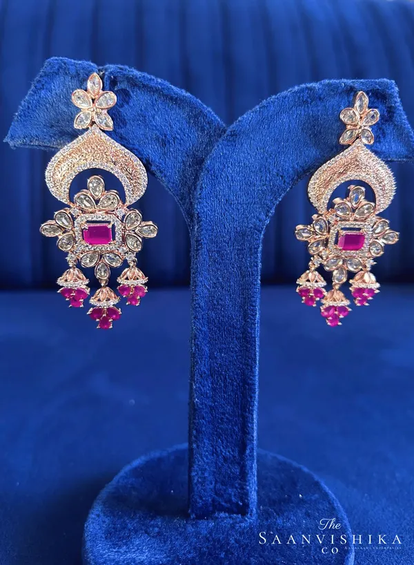 Rose_Gold_Alloy_Chandbali_Earrings_For_Women