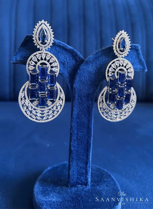 Blue_Alloy_Fusion_Chandbali_Earrings_For_Women