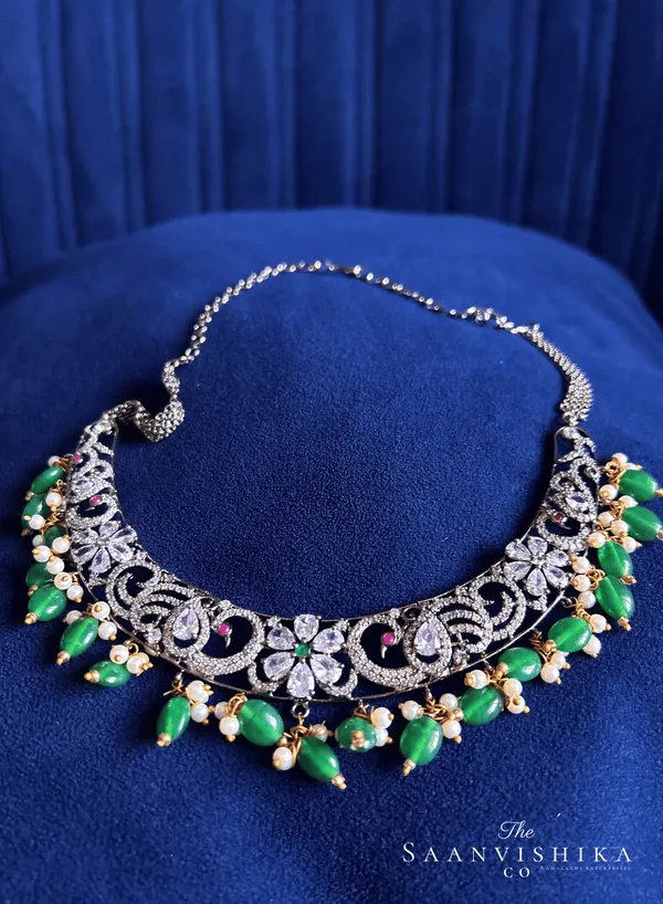 Green_Alloy_Blend_Victorian_Peacock_Black_Beads_Kante_Necklace_For_Women