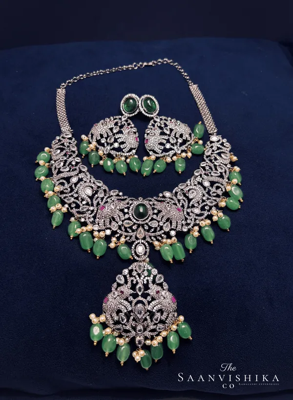 Green_Alloy_Victorian_Elephant_Detachable_Necklace_For_Women