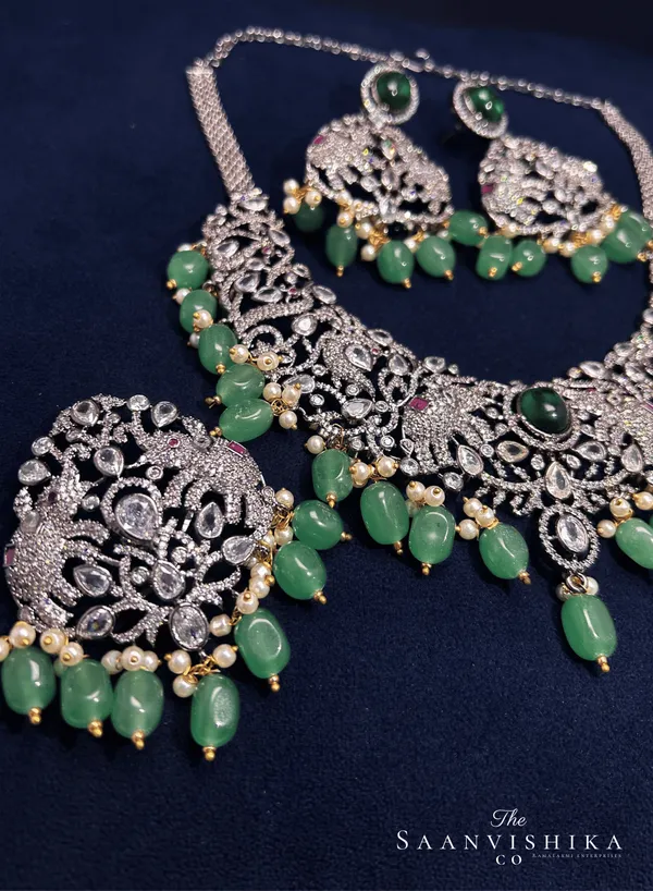 Green_Alloy_Victorian_Elephant_Detachable_Necklace_For_Women