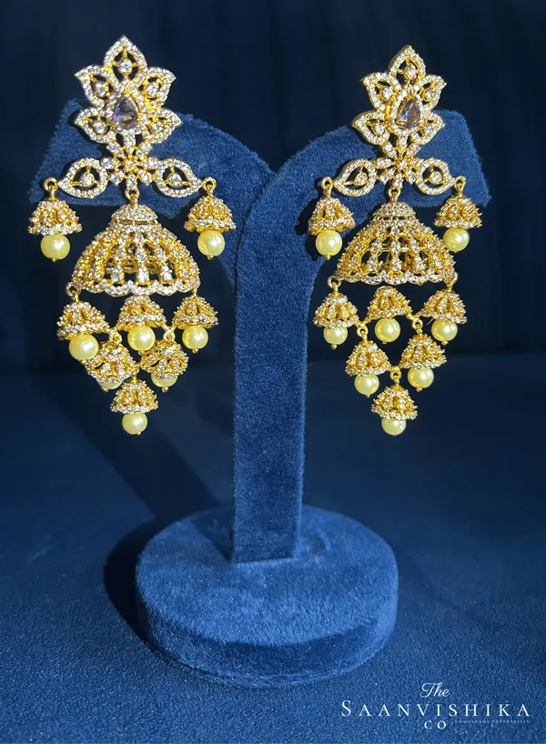 Light_Purple_Alloy_Blend_Bridal_Pearl_Jhumka_For_Women