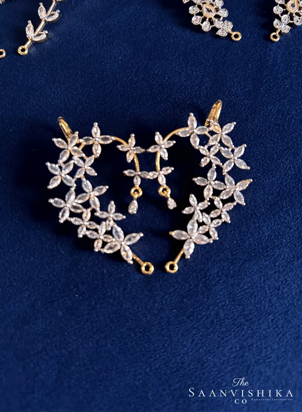 Golden_Alloy_Floral_Earcuffs_For_Women