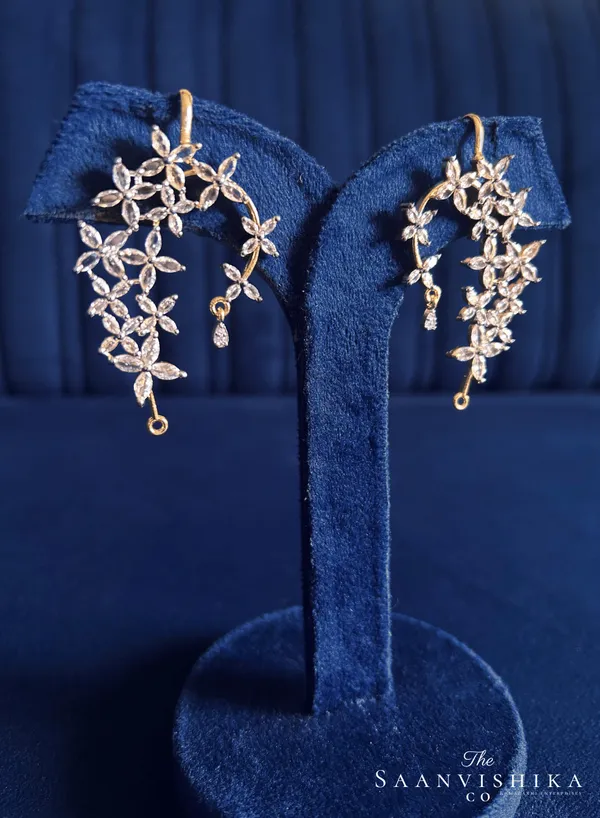Golden_Alloy_Floral_Earcuffs_For_Women