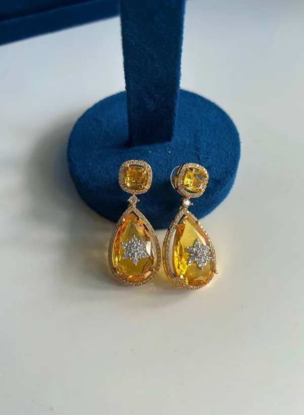 Yellow_Alloy_Teardrop_Gemstone_Doublet_Earrings_For_Women