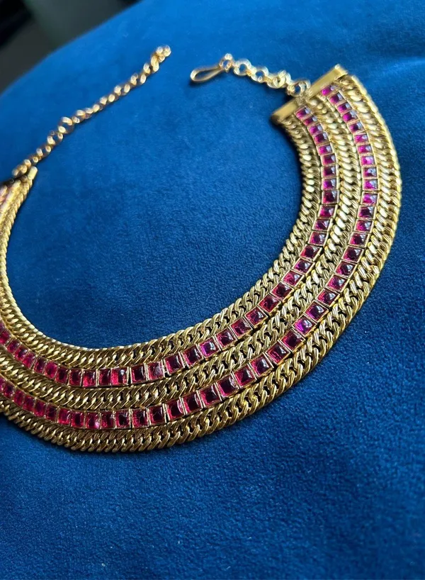Golden_Alloy_Jalebi_Detachable_Pendant_Necklace_For_Women
