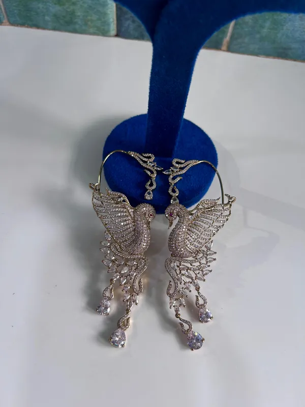 Golden_Alloy_Cz_Peacock_Earcuffs_For_Women
