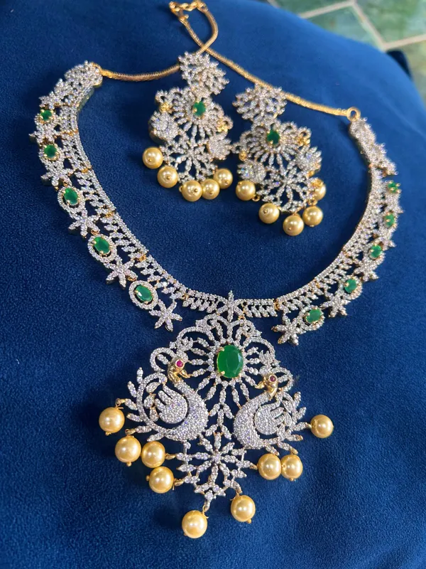 Green_Alloy_Double_Swan_Pearl_Necklace_For_Women
