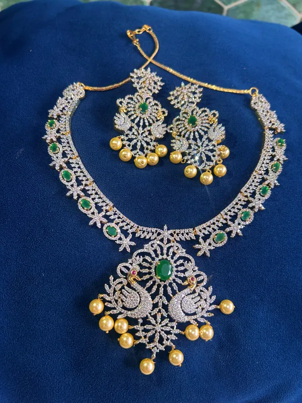 Green_Alloy_Double_Swan_Pearl_Necklace_For_Women