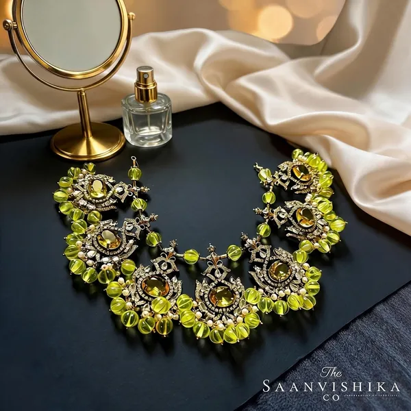 Sage_Green_Alloy_Blend_Victorian_Beads_Necklace_Set_For_Women