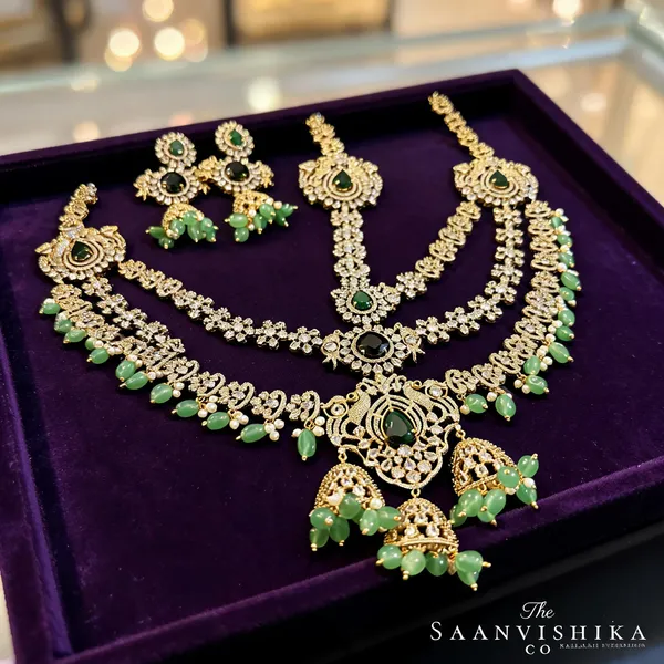 Green_Alloy_Triple_Gemstone_Beads_Diamond_Necklace_For_Women