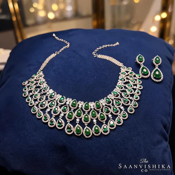 Green_Alloy_3_Layer_Droplet_Necklace_With_Earrings_For_Women